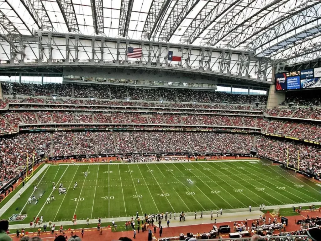 Top 10 Biggest NFL Stadiums